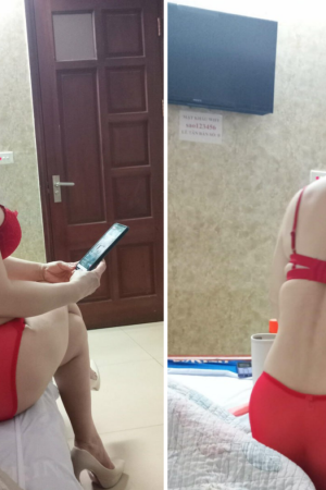 Cặp vú chị gái U40 căng tròn đẹp